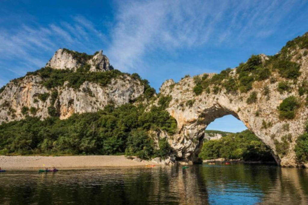 Vila La O'Liso Gorges De L'Ardeche Salavas Exteriér fotografie